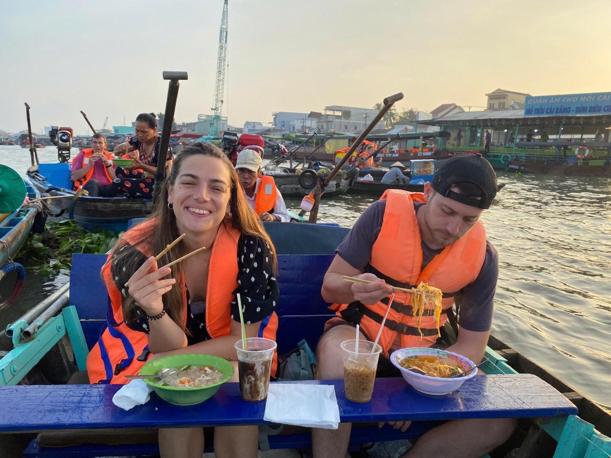 K2 Homestay & Coffee Can Tho Buitenkant foto